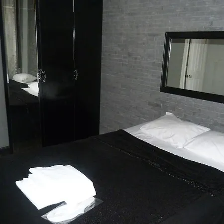 The Bridge 4* イスタンブール