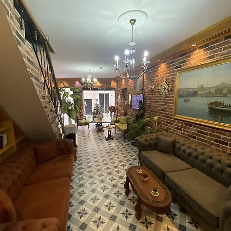 The Bridge Κωνσταντινούπολη