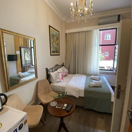 The Bridge Κωνσταντινούπολη