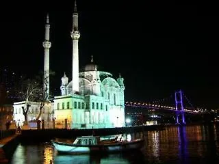 The Bridge イスタンブール