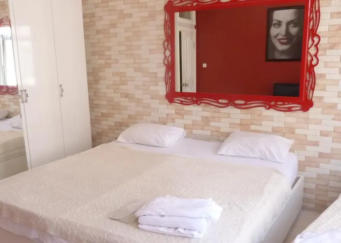 The Bridge Стамбул