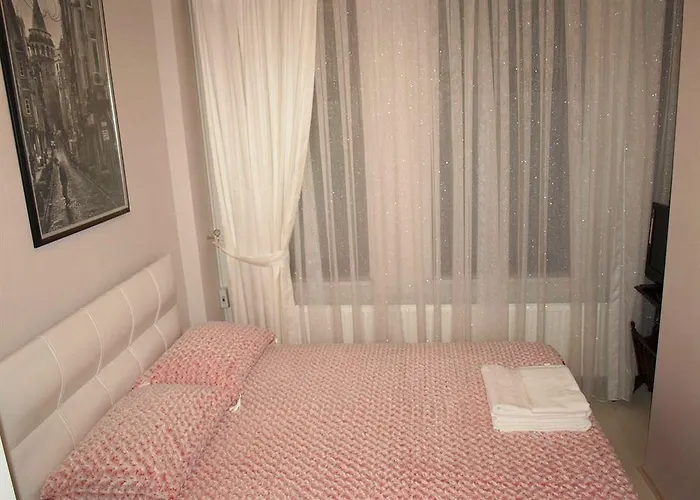 The Bridge 4* Стамбул