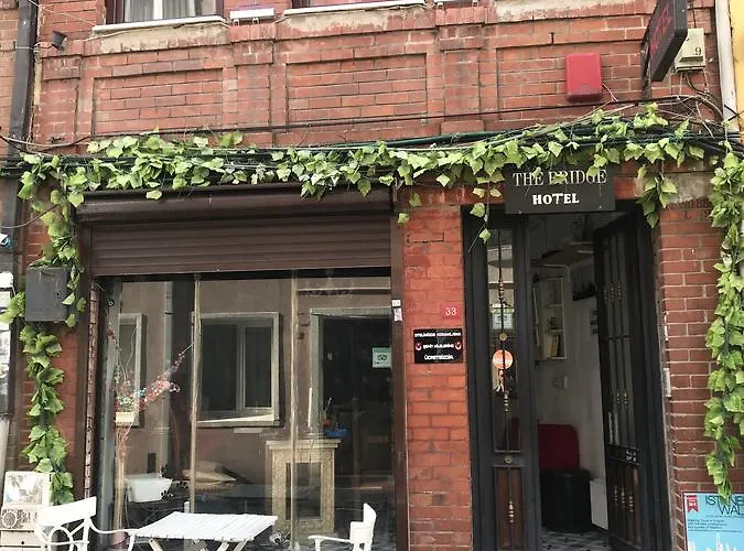 The Bridge Отель