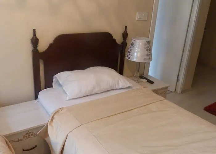 Отель The Bridge