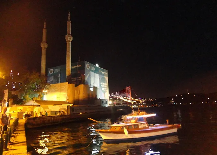 The Bridge Отель