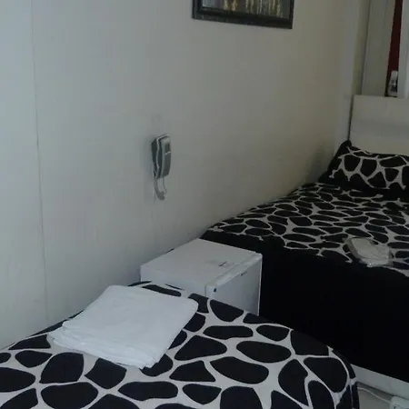 The Bridge ホテル