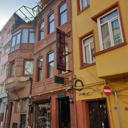 ホテル The Bridge 4*