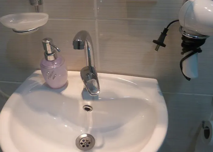 Отель The Bridge