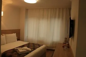 The Bridge Отель 4*